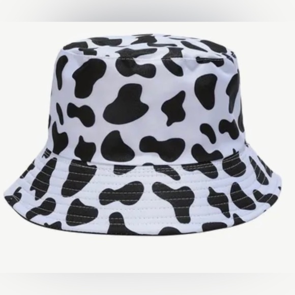 REVERSIBLE! New! tow hat looks in One! -Solid Black or Cow Print Bucket Hat! - Picture 1 of 6